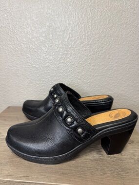 Nurture Black Leather Studded Chunky Heel Clogs Mules Y2K 8.5M